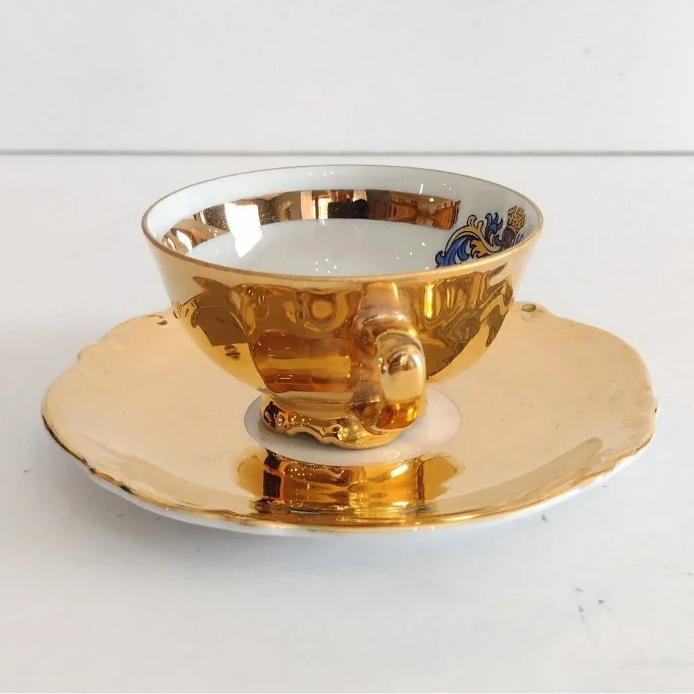Arzberg Bavaria Porcelain Morburg a.d. Lahn Germany Demitasse Teacup Saucer Gold